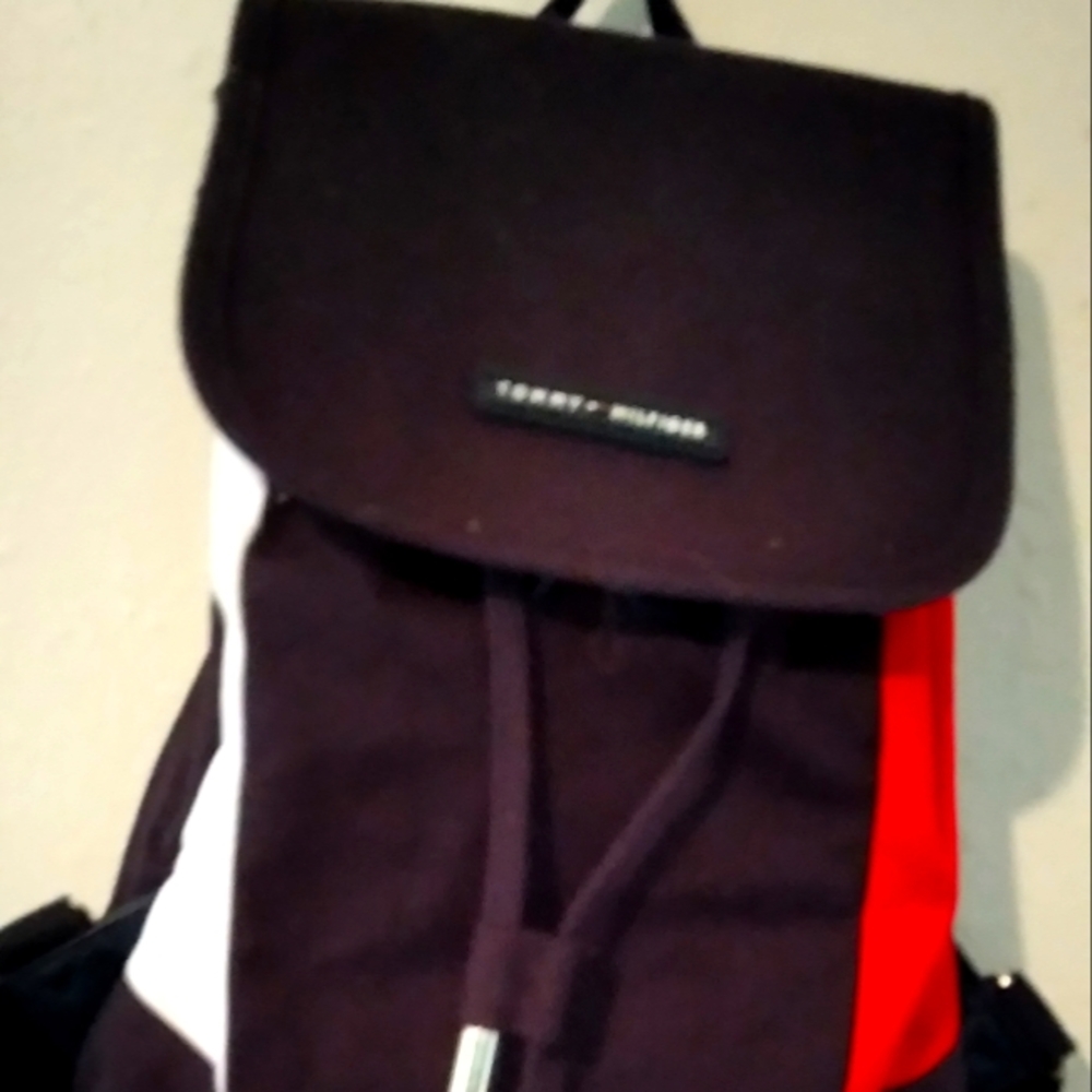 Tommy Hilfiger Women's TH Flag Flap Backpack, Tommy Navy,
